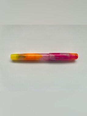 New Maverick Pens Fountain Pen Resin Neon Summer Broad Nib Writing Orange Yellow